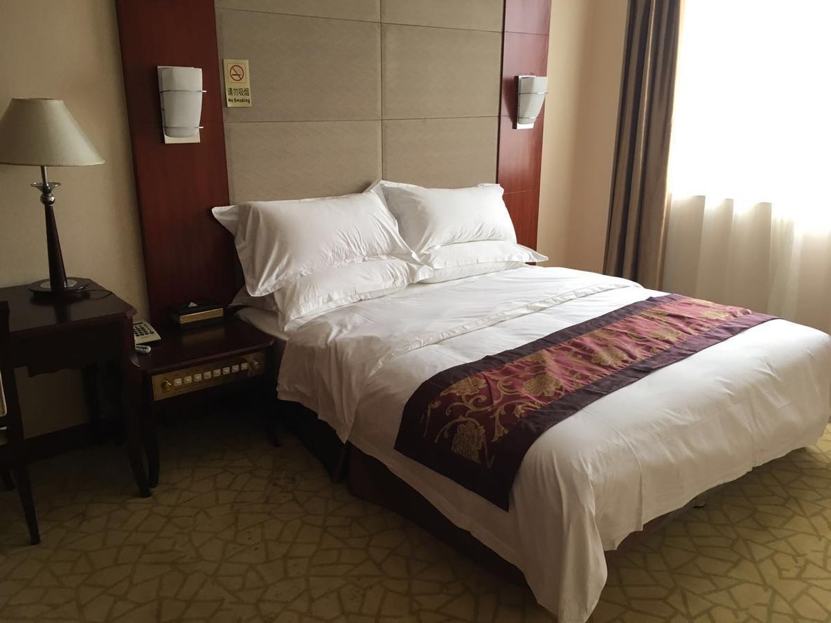 Beilingju Hotel Shenzhen Bagian luar foto